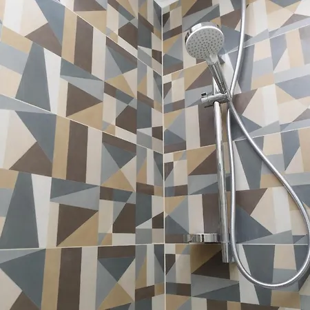 Piccina House 度假居 *